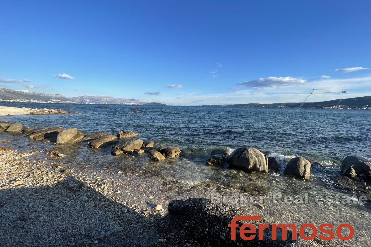 Baugrundstück in erster Reihe zum Meer