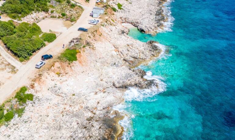 Attraktives Baugrundstück, erste Reihe zum Meer