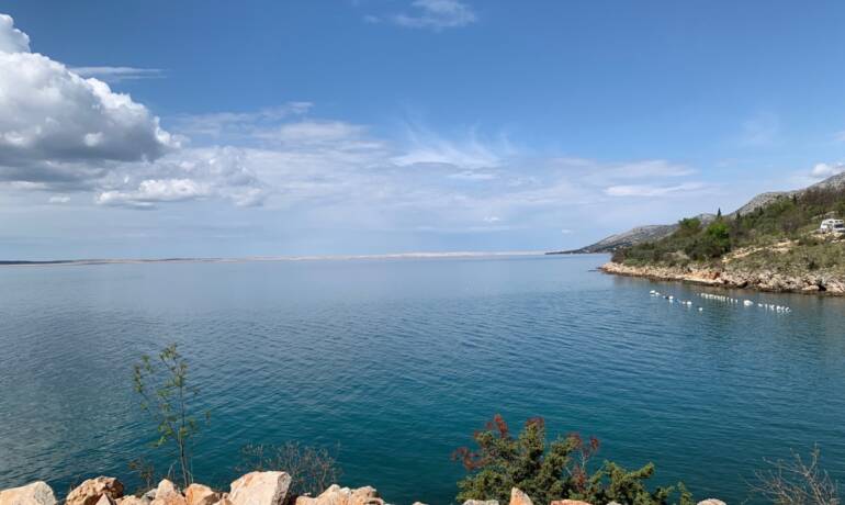 Attraktives Baugrundstück in erster Reihe zum Meer