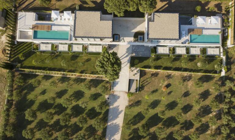 Zeitgenössische Villa mit Panoramablick auf das Meer