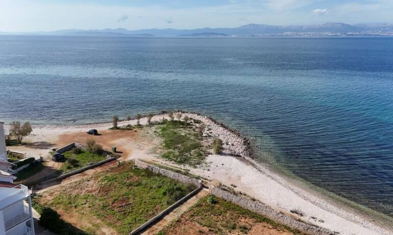 Baugrundstück in erster Reihe zum Meer